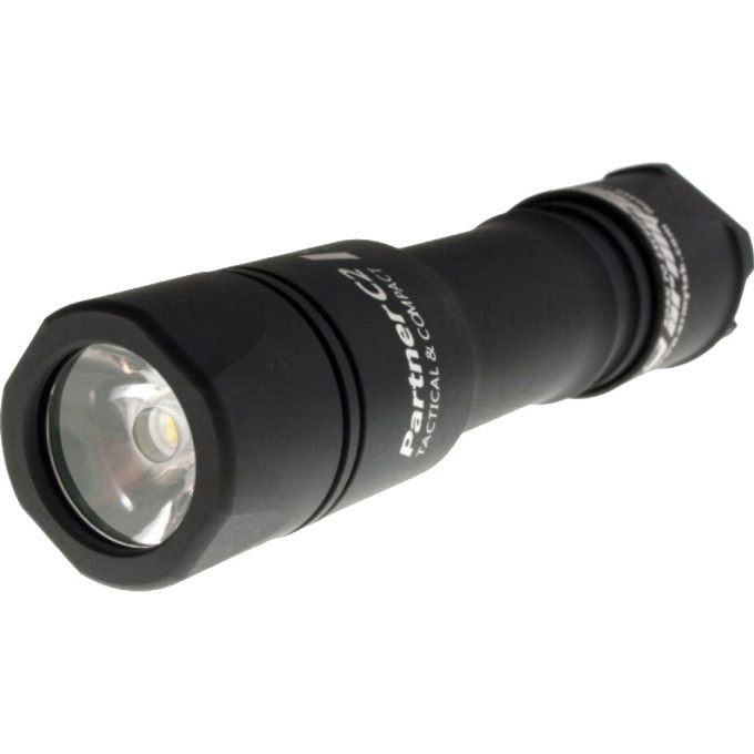 Тактический фонарь ARMYTEK PARTNER C2 V3 XP-L F02502BW